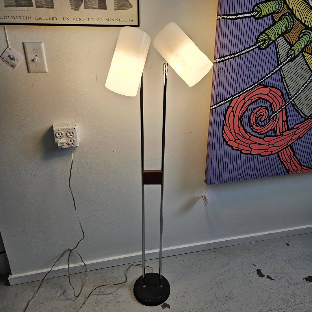 George Nelson Holzzylinder Floor Lamp