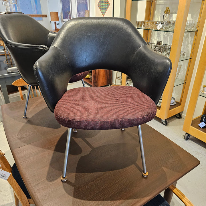 Eero Saarinen Chair